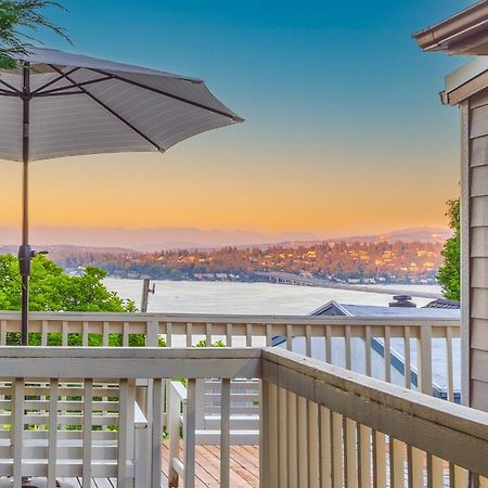 Sunrise On Lake Washington Villa Seattle Exterior photo